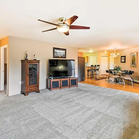 Hillside Anchorage Home By Hiking And Biking Trails! Exterior photo