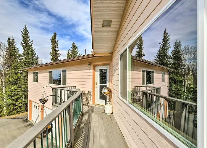 Hillside Anchorage Home By Hiking And Biking Trails!