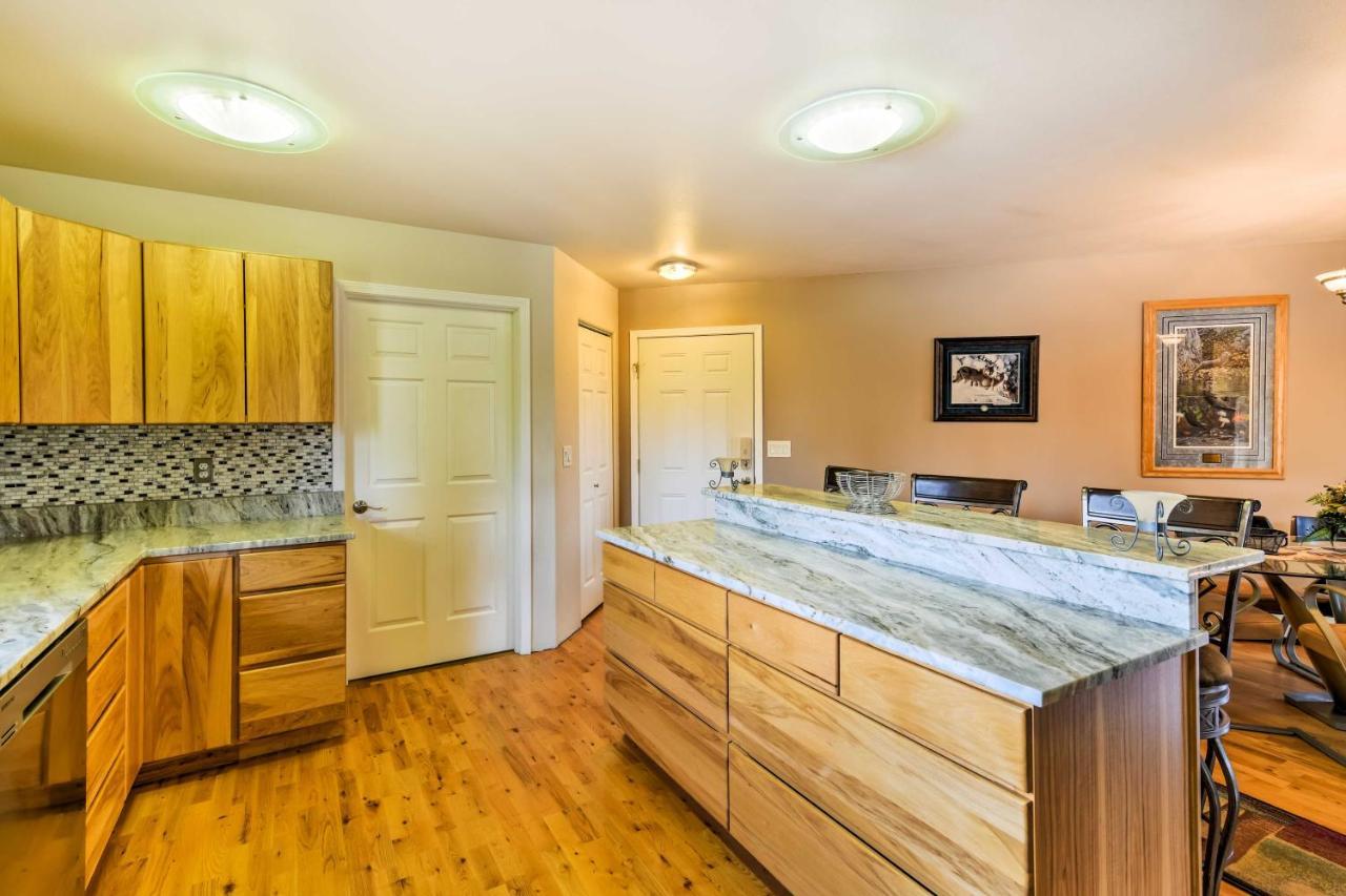 Apartment Hillside By Hiking And Biking Trails! *